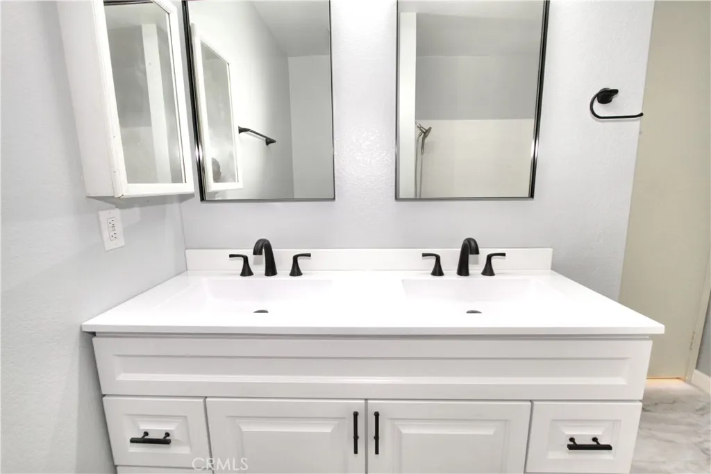 78 Brownfield, Pomona, California 91766 home-pic-24