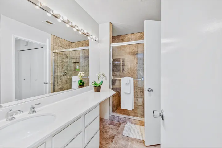 Guest Bath for 76205 Impatiens