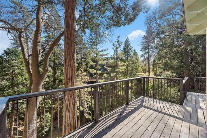 26-Deck with Views
