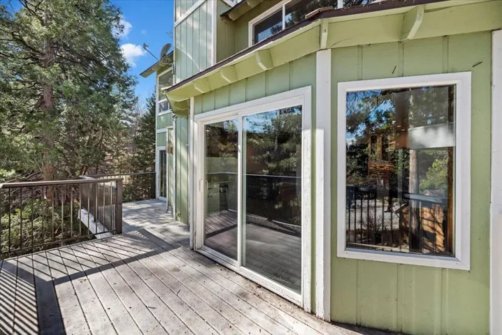 25-Deck with Views