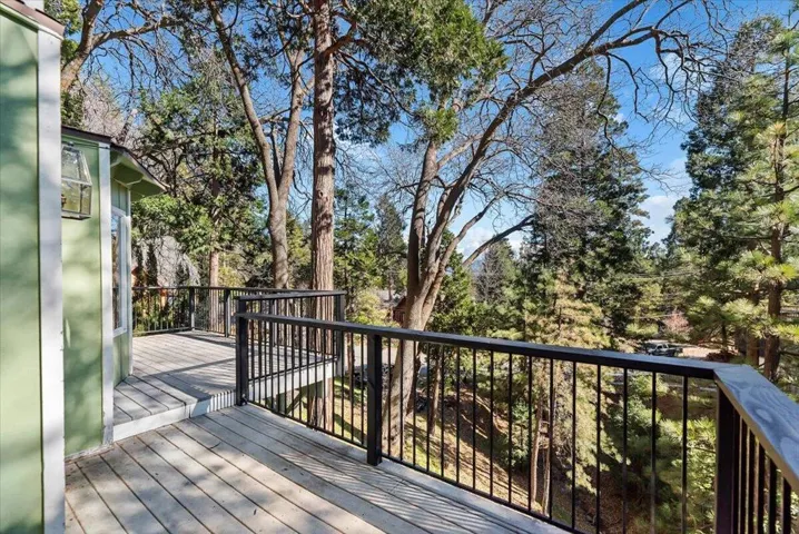 22-Deck with Views