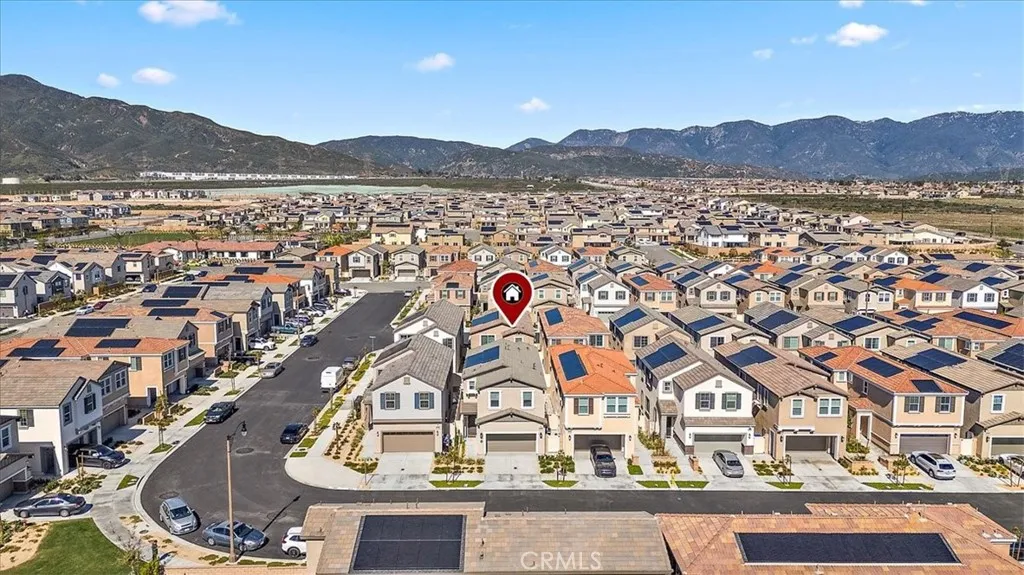 16728 Grapefruit Lane, Fontana, California 92336 home-pic-43
