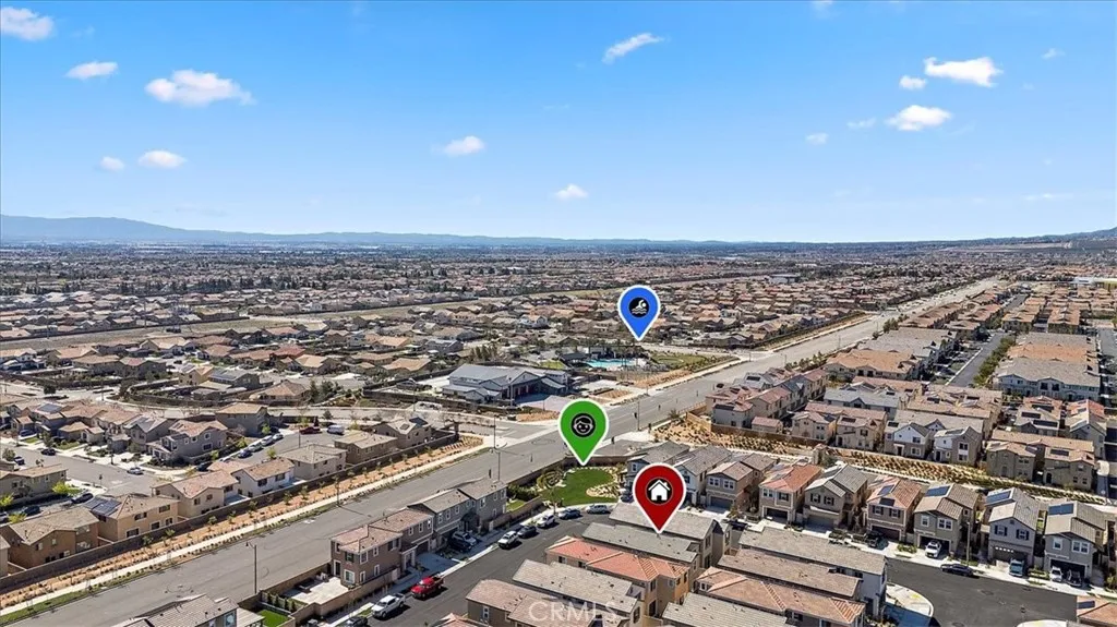 16728 Grapefruit Lane, Fontana, California 92336 home-pic-3