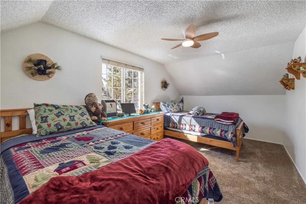 568 Wren, Big Bear Lake, California 92315 home-pic-13