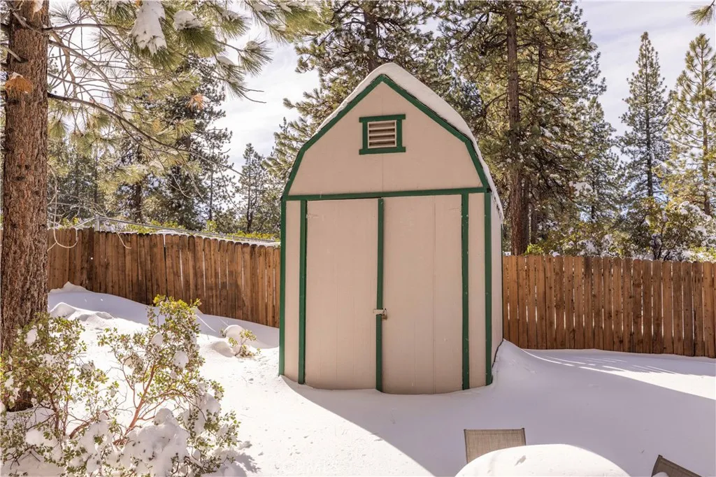 568 Wren, Big Bear Lake, California 92315 home-pic-27