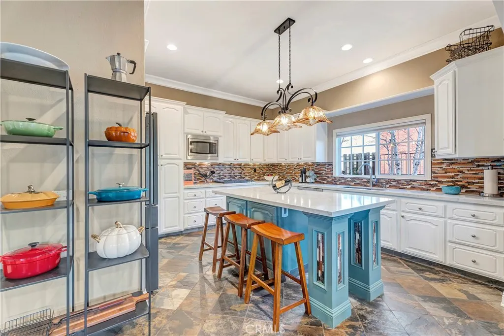 21676 Rushford Drive, Lake Forest, California 92630 home-pic-16
