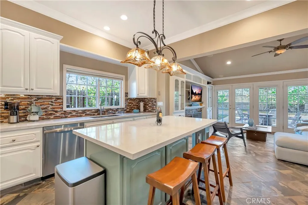 21676 Rushford Drive, Lake Forest, California 92630 home-pic-17