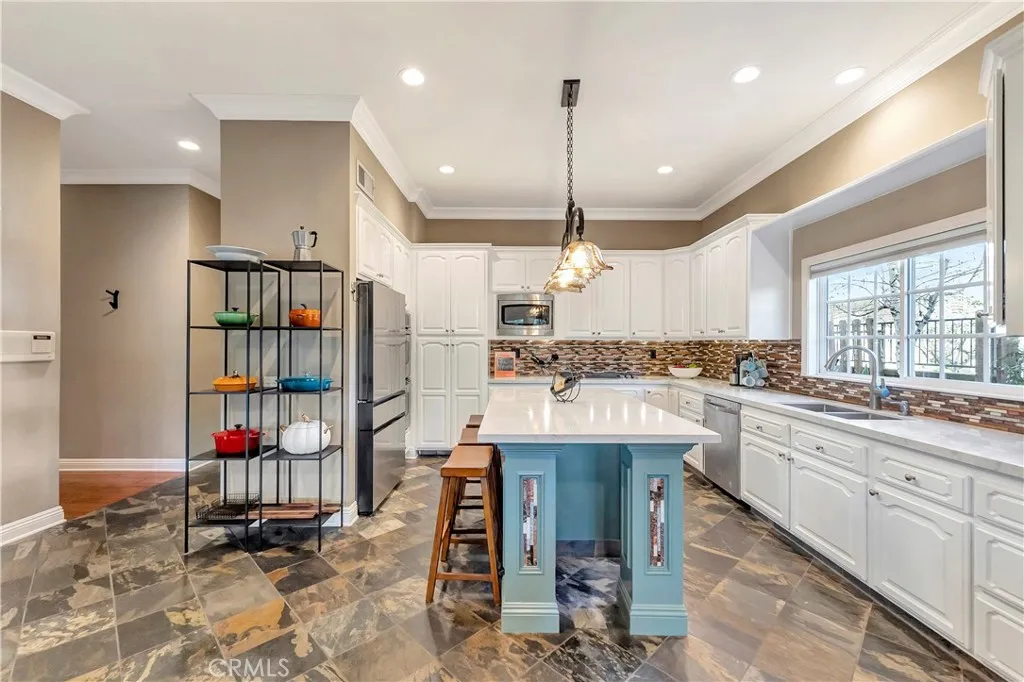 21676 Rushford Drive, Lake Forest, California 92630 home-pic-18