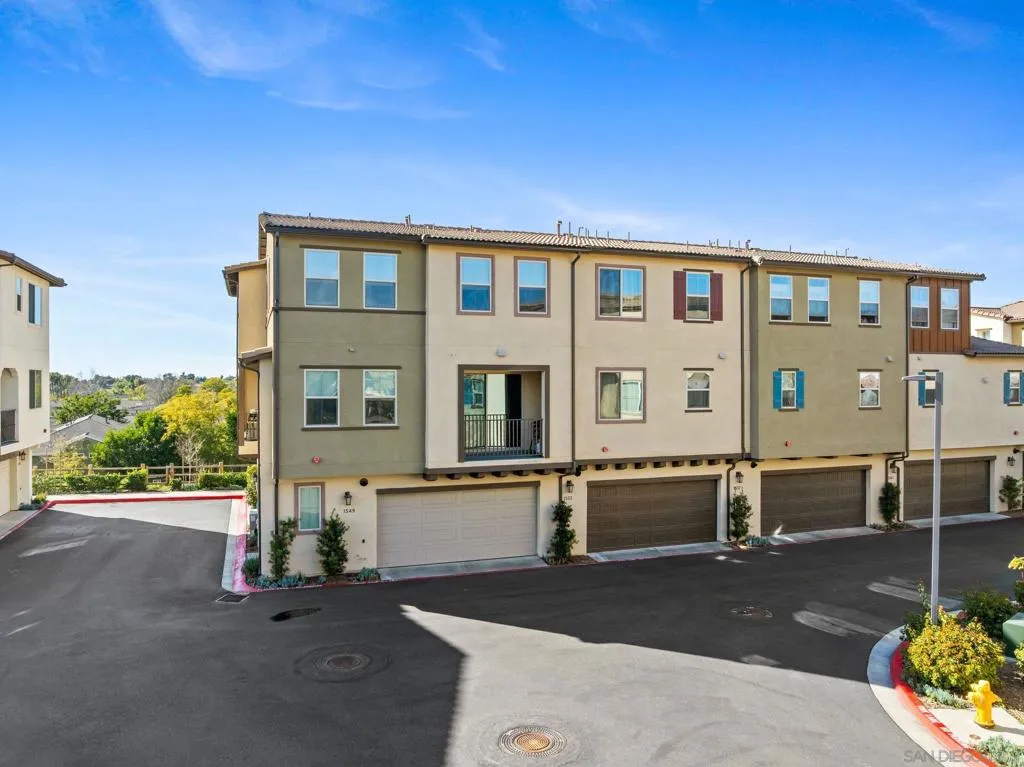 1549 Fig Tree Way, Oceanside, California 92056 home-pic-29