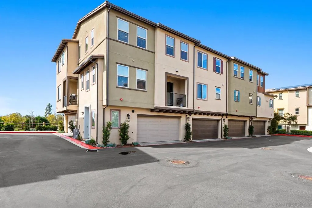1549 Fig Tree Way, Oceanside, California 92056 home-pic-31