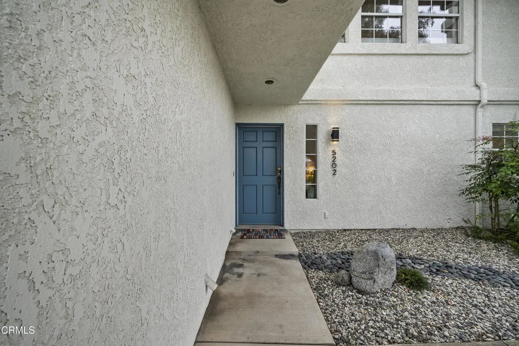 5202 Driftwood Street, Oxnard, California 93035 home-pic-5