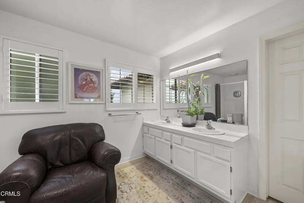 5202 Driftwood Street, Oxnard, California 93035 home-pic-24