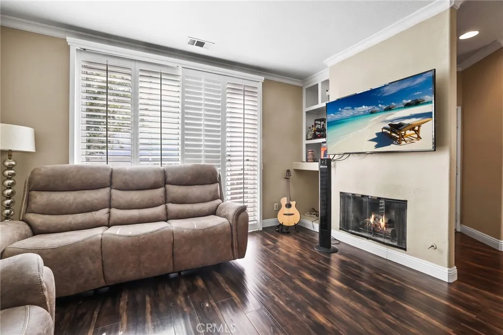 Living Room 3