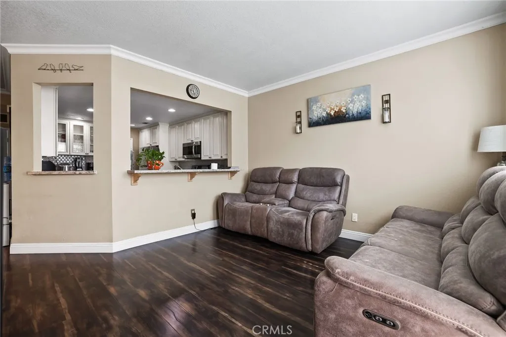 Living Room 4