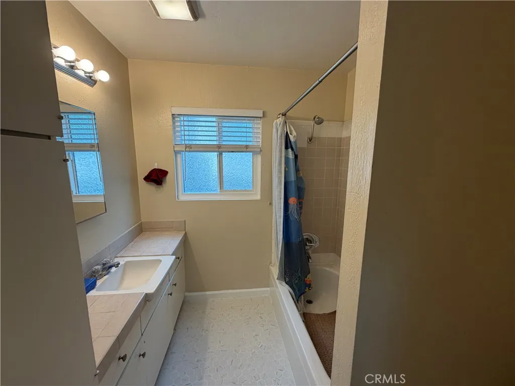 327 N Clark, Orange, California 92868 home-pic-10