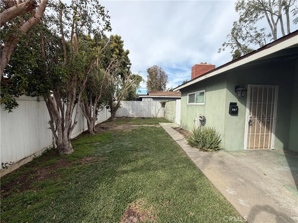 327 N Clark, Orange, California 92868 home-pic-2