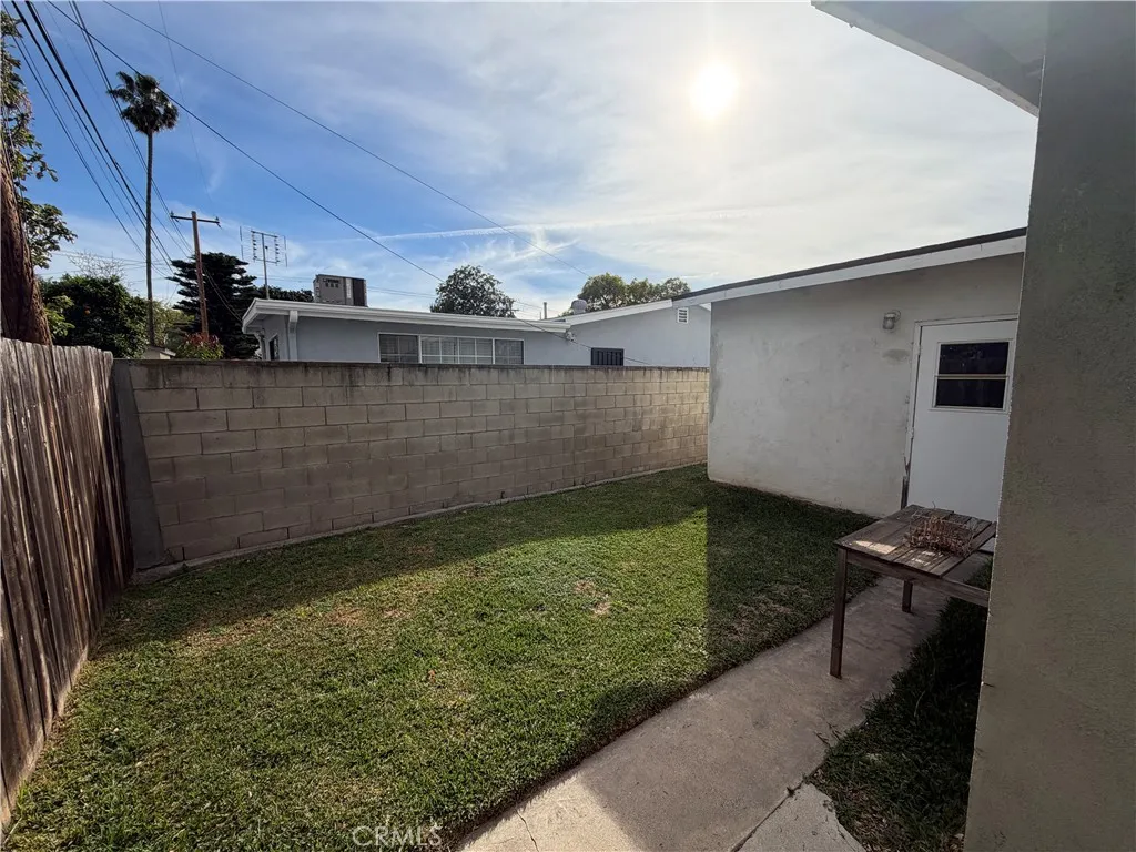 327 N Clark, Orange, California 92868 home-pic-22