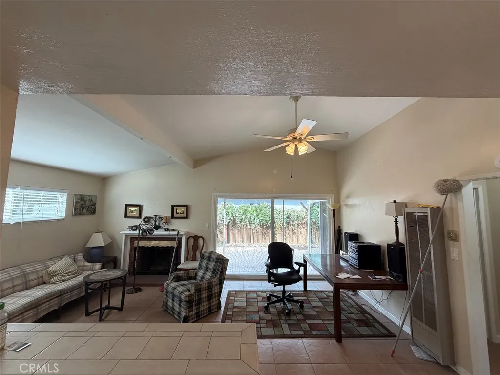 327 N Clark, Orange, California 92868 home-pic-7