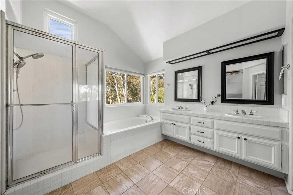 5585 Running Spring, Yorba Linda, California 92887 home-pic-21