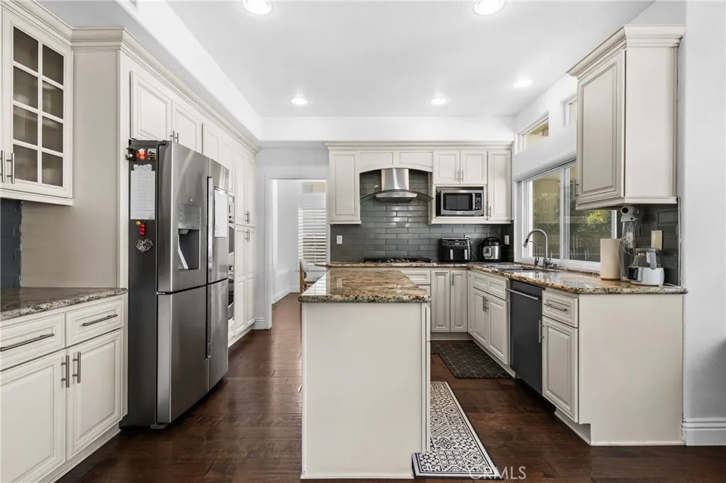 5585 Running Spring, Yorba Linda, California 92887 home-pic-10