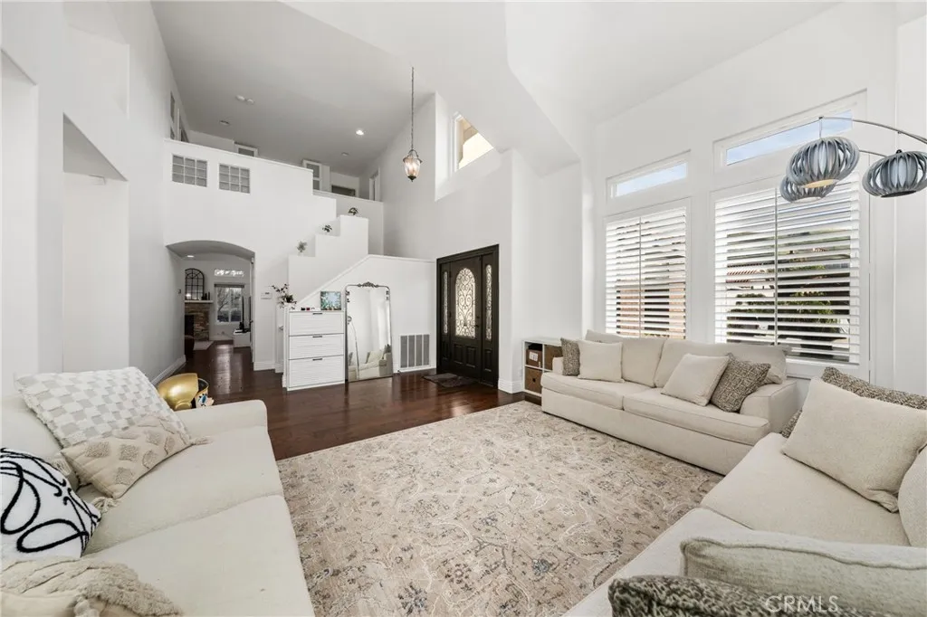 5585 Running Spring, Yorba Linda, California 92887 home-pic-6