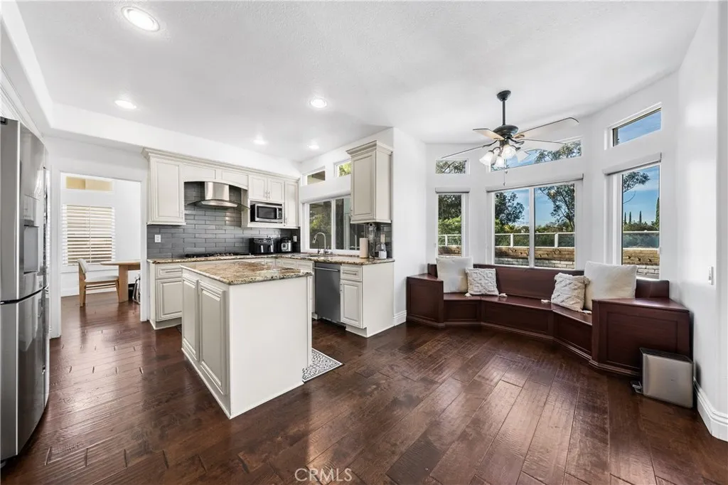5585 Running Spring, Yorba Linda, California 92887 home-pic-13