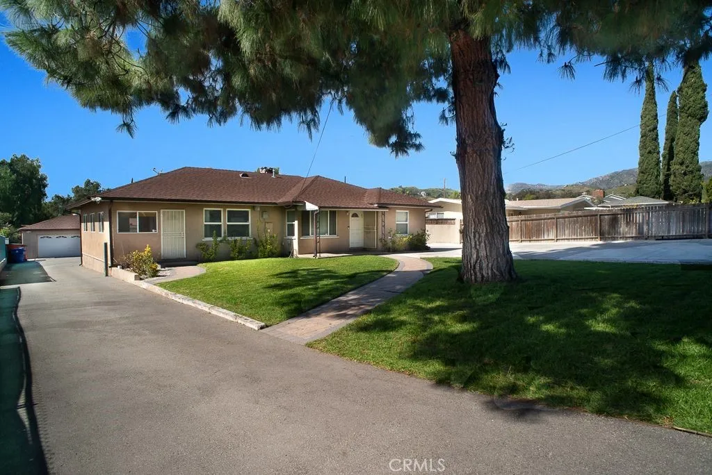11471 Orcas Avenue, Sylmar, California 91342 home-pic-1