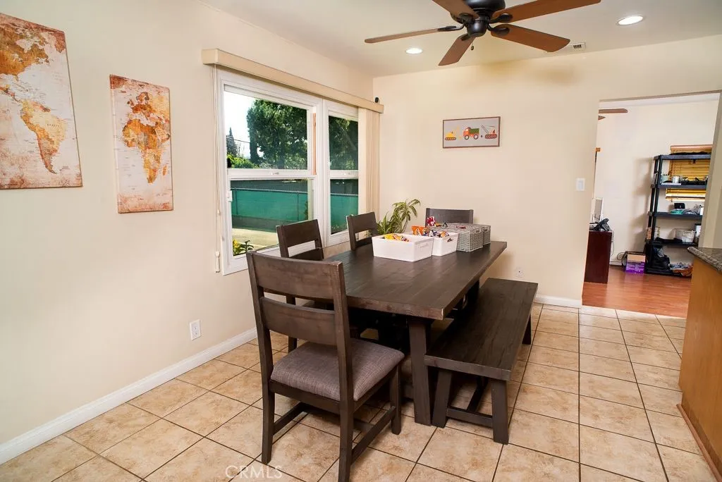 11471 Orcas Avenue, Sylmar, California 91342 home-pic-7