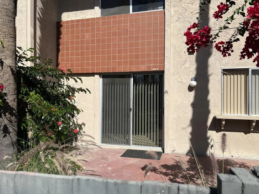 232 E Via Escuela C, Palm Springs, California 92262 home-pic-39