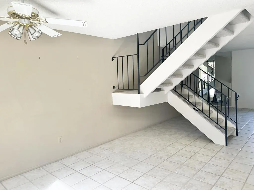 232 E Via Escuela C, Palm Springs, California 92262 home-pic-28