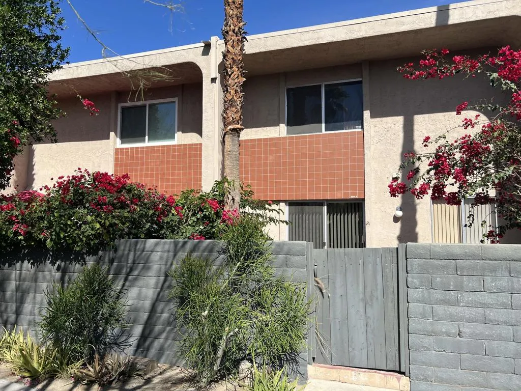 232 E Via Escuela C, Palm Springs, California 92262 home-pic-38