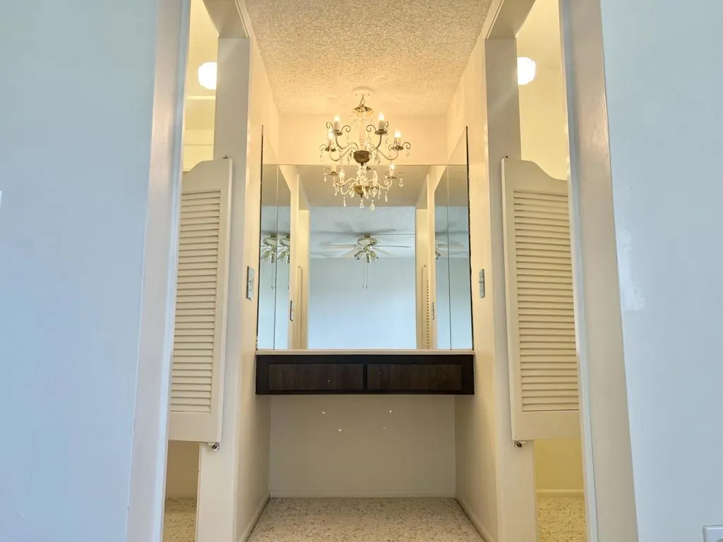 232 E Via Escuela C, Palm Springs, California 92262 home-pic-25