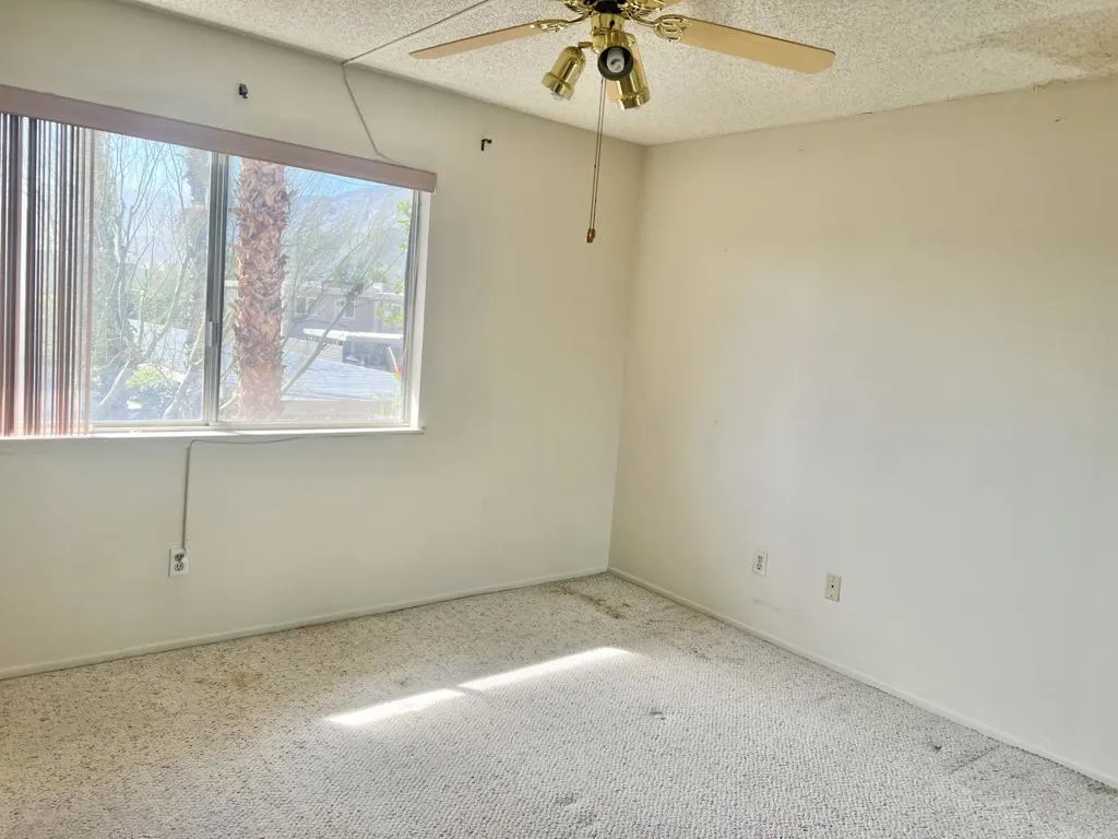 232 E Via Escuela C, Palm Springs, California 92262 home-pic-17