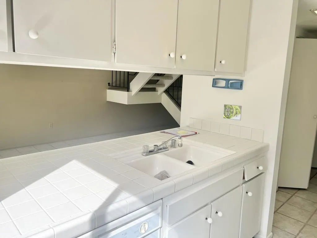 232 E Via Escuela C, Palm Springs, California 92262 home-pic-12