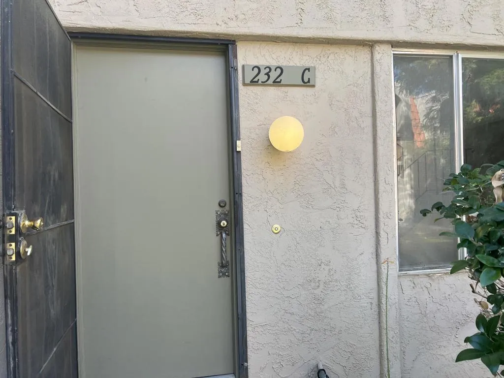 232 E Via Escuela C, Palm Springs, California 92262 home-pic-3