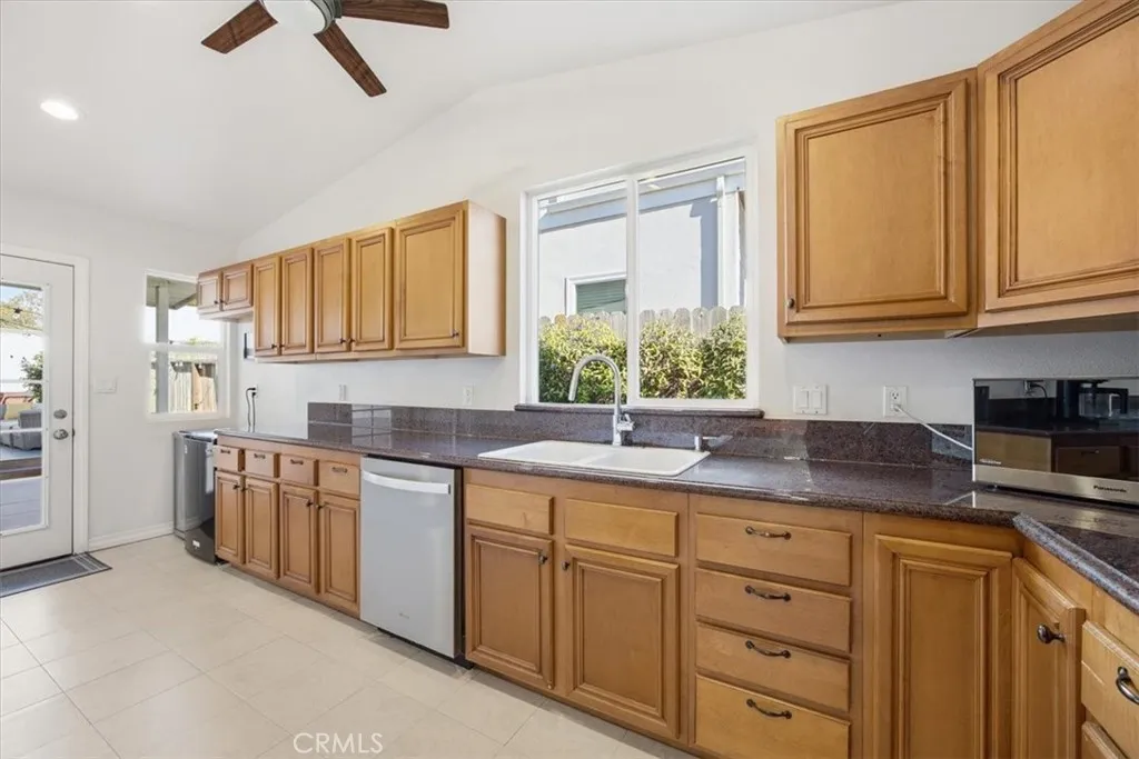 5527 Norton, Torrance, California 90503 home-pic-12