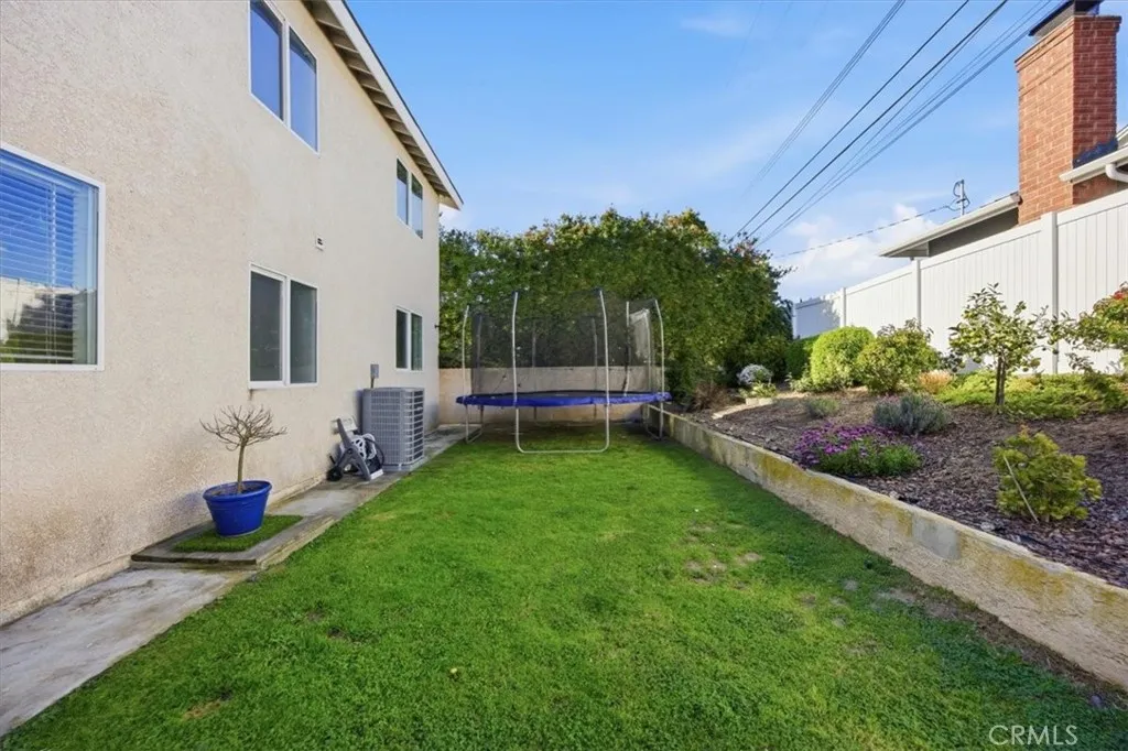 5527 Norton, Torrance, California 90503 home-pic-33