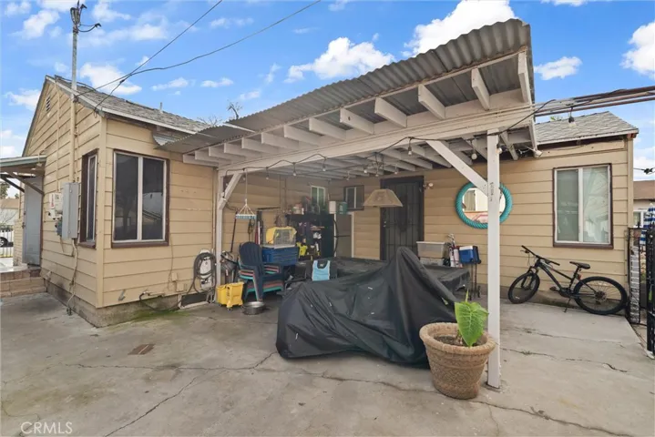 511 S Pannes, Compton, California 90221