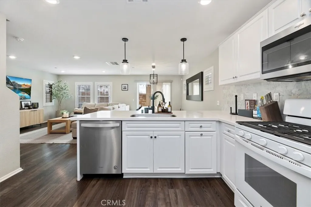 41939 Pedraza Street, Murrieta, California 92562 home-pic-17