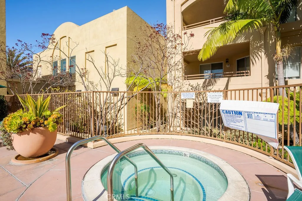 1301 Cabrillo 109, Torrance, California 90501 home-pic-27