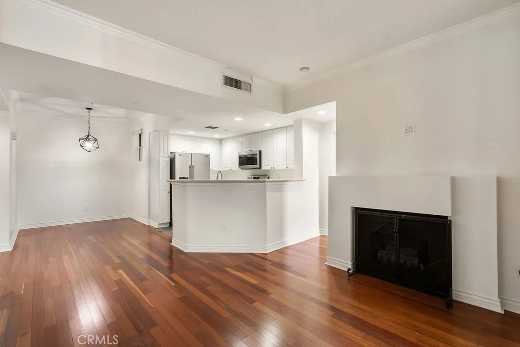 1301 Cabrillo 109, Torrance, California 90501 home-pic-7