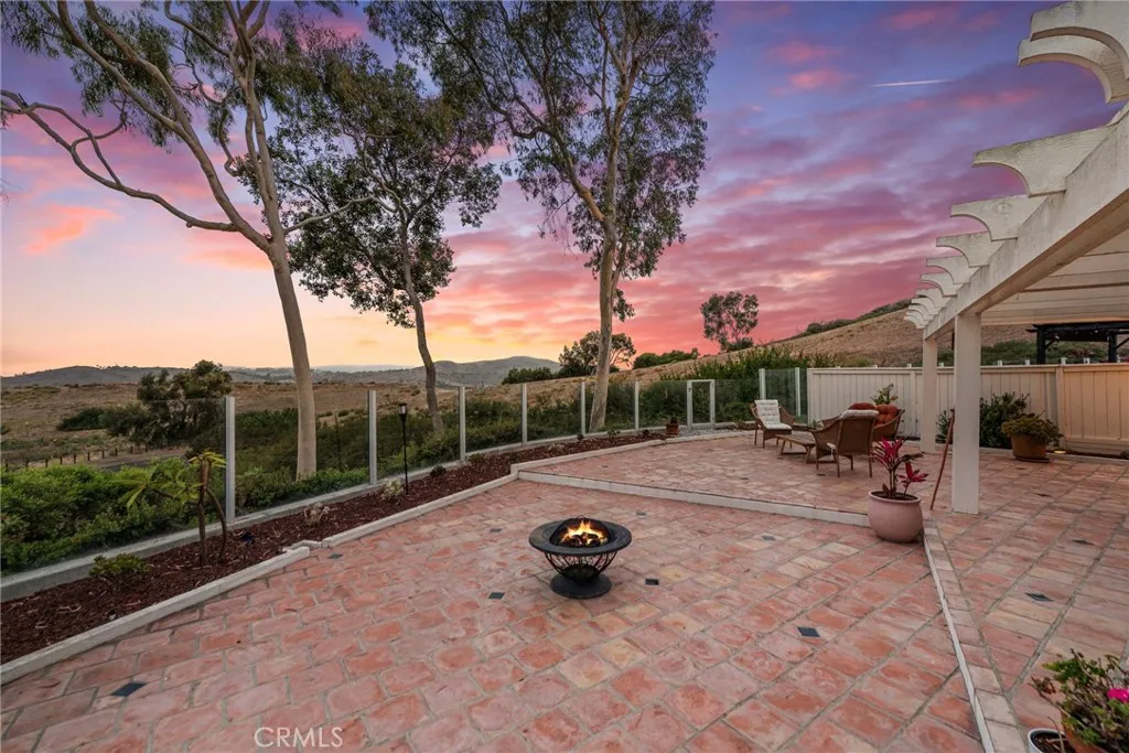 640 Via Umbroso, San Clemente, California 92672 home-pic-3