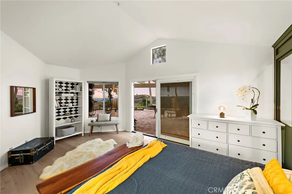 640 Via Umbroso, San Clemente, California 92672 home-pic-14