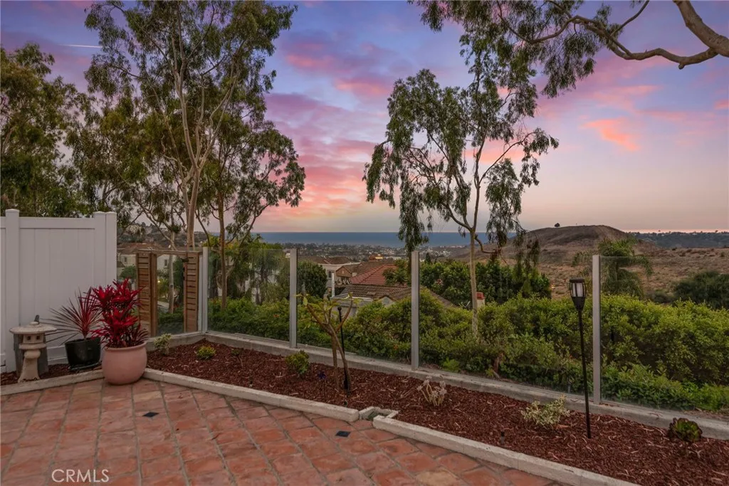 640 Via Umbroso, San Clemente, California 92672 home-pic-2