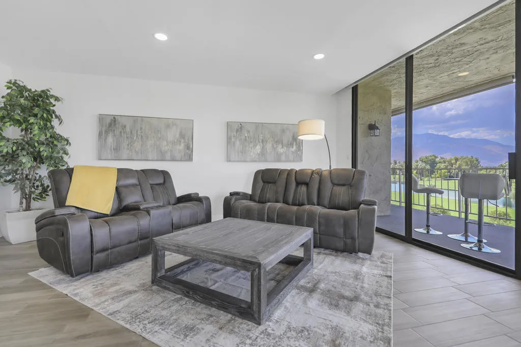910 Island Drive 406, Rancho Mirage, California 92270 home-pic-8