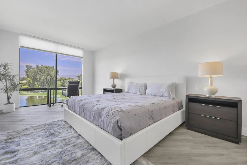 910 Island Drive 406, Rancho Mirage, California 92270 home-pic-21
