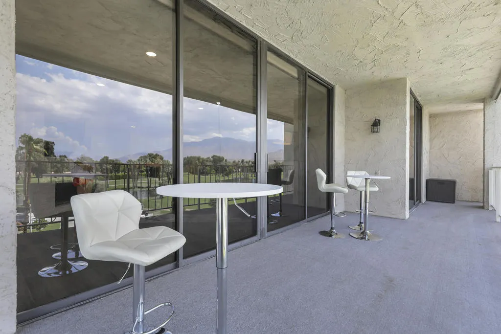 910 Island Drive 406, Rancho Mirage, California 92270 home-pic-20