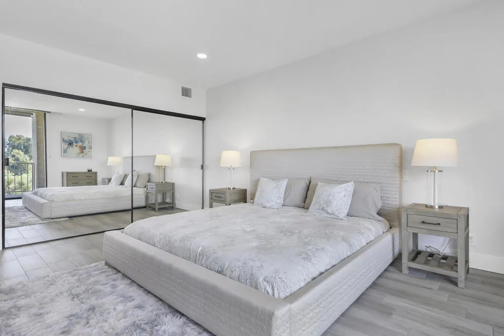 910 Island Drive 406, Rancho Mirage, California 92270 home-pic-26