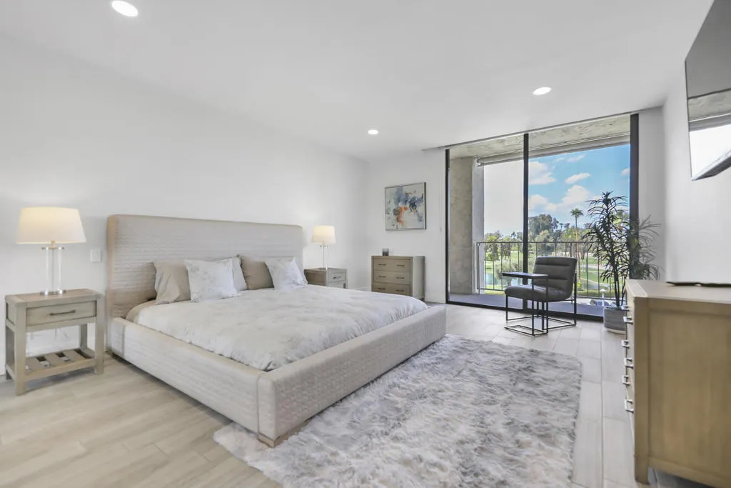 910 Island Drive 406, Rancho Mirage, California 92270 home-pic-27