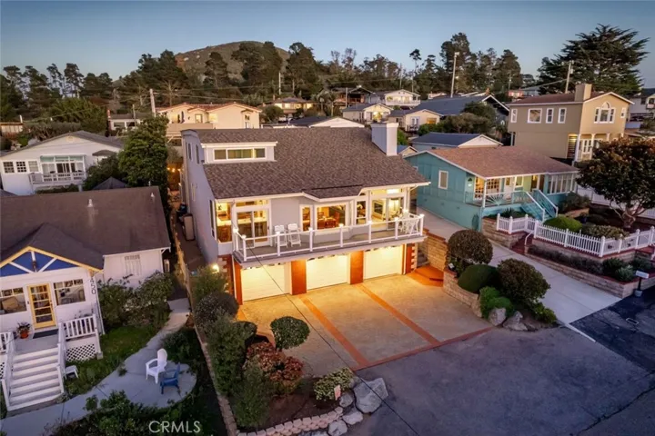 444 Kings Avenue, Morro Bay, California 93442
